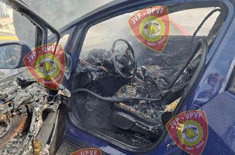 Blizu Umaga zgorel avto slovenske družine #foto