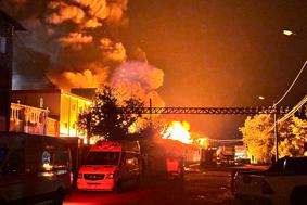 Po novih ruskih napadih v Harkovu izbruhnilo več požarov #foto